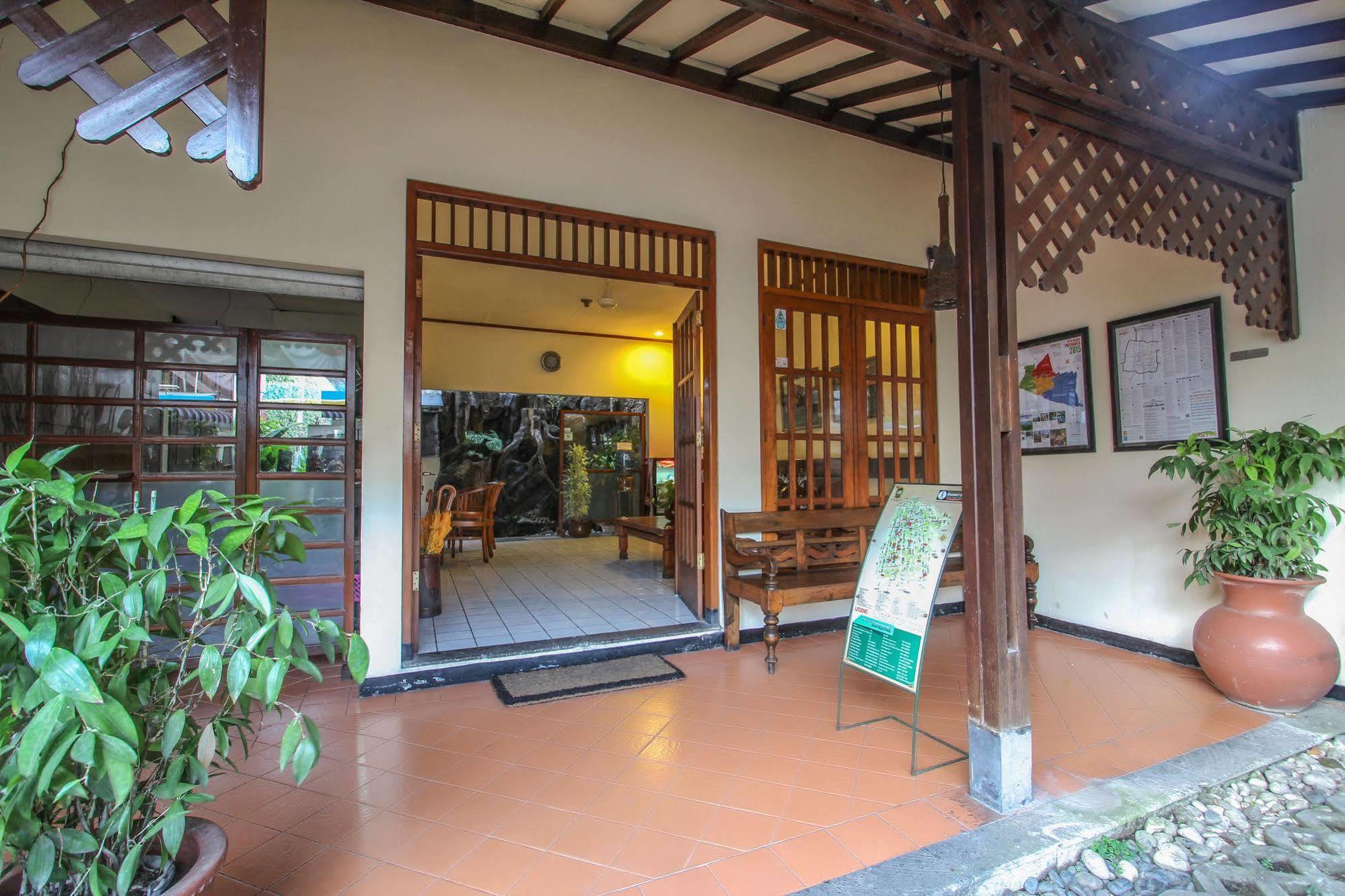 Delta Homestay Yogyakarta Exterior foto